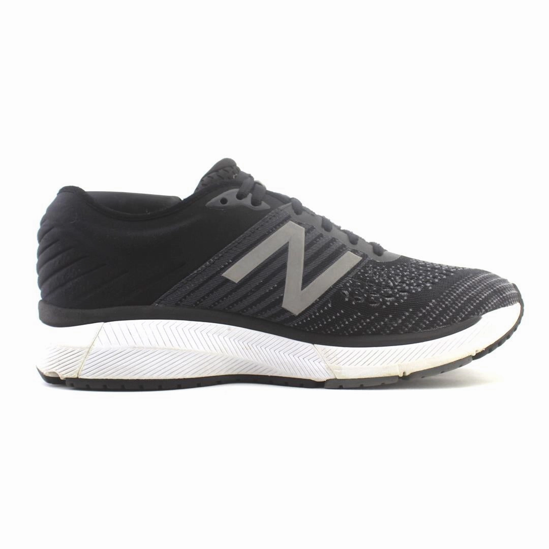 NEW BALANCE 860.V10 New Balance casual shoe looks