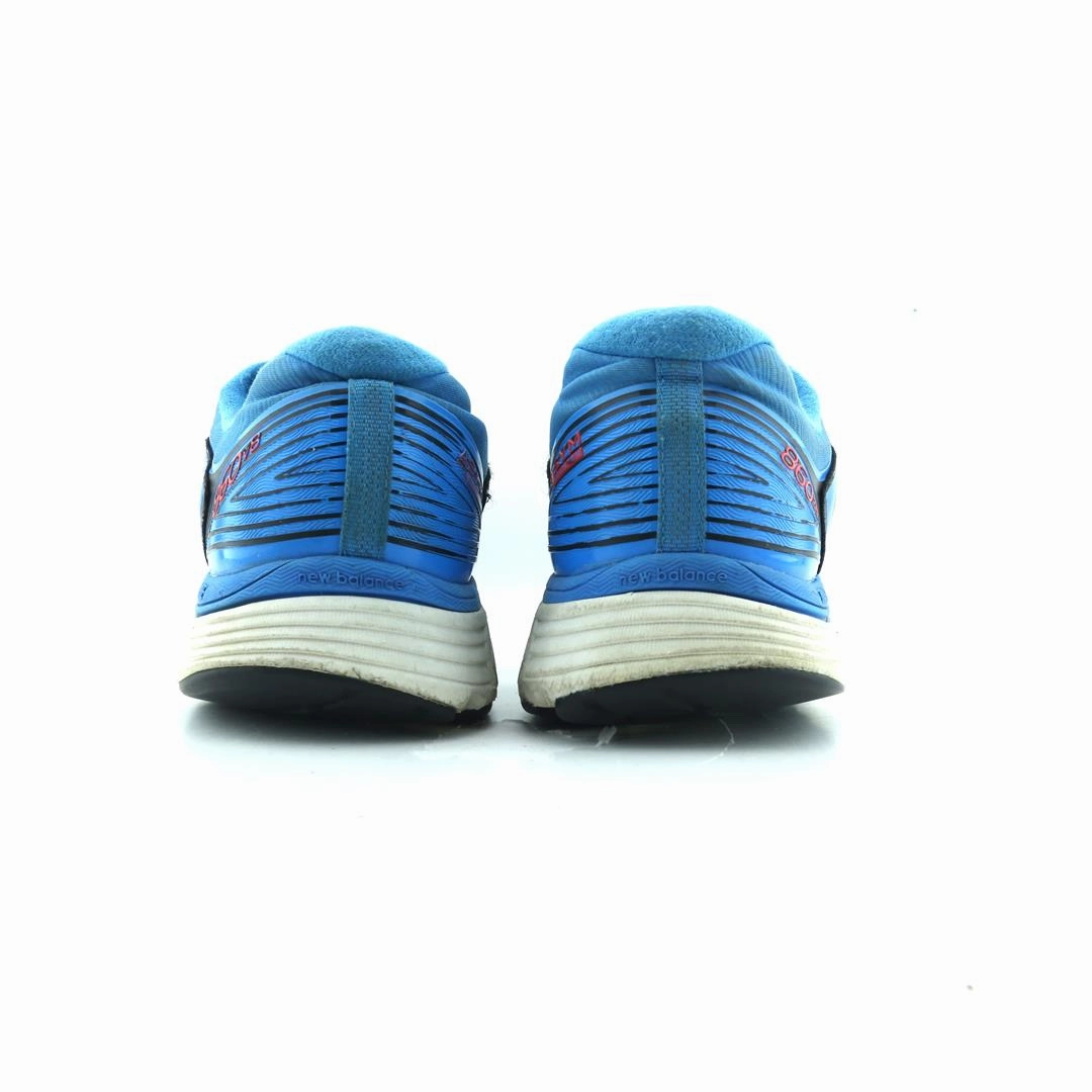 NEW BALANCE 860V8 New Balance casual shoe looks