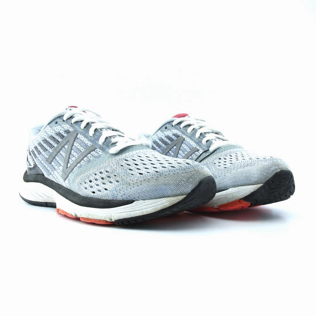 NEW BALANCE 860V9 New Balance casual shoe looks