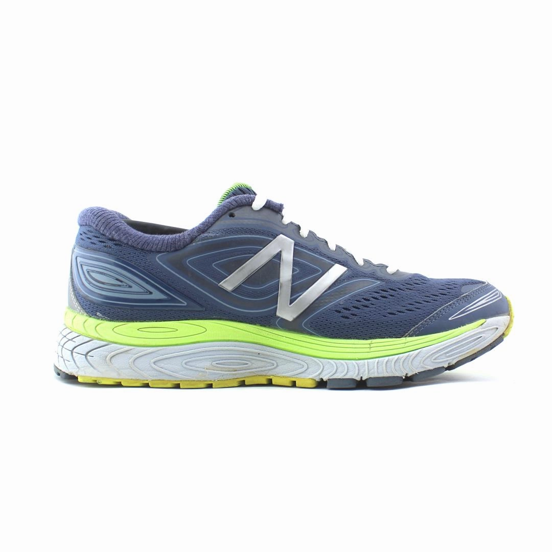 NEW BALANCE 880 V7 retro New Balance shoe shots