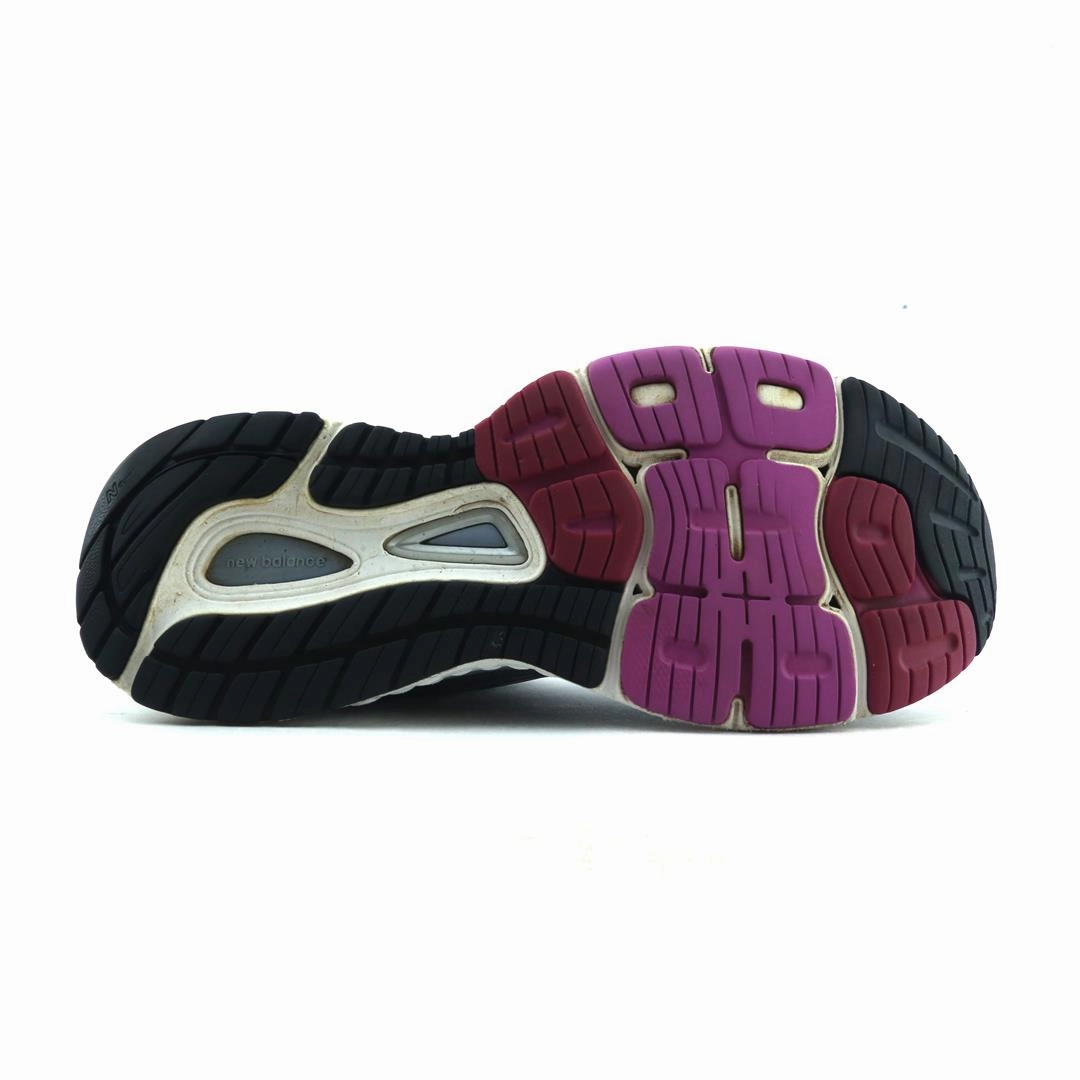 NEW BALANCE 880V8 stylish New Balance designs