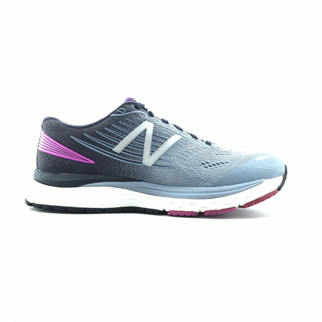 NEW BALANCE 880V8 stylish New Balance designs