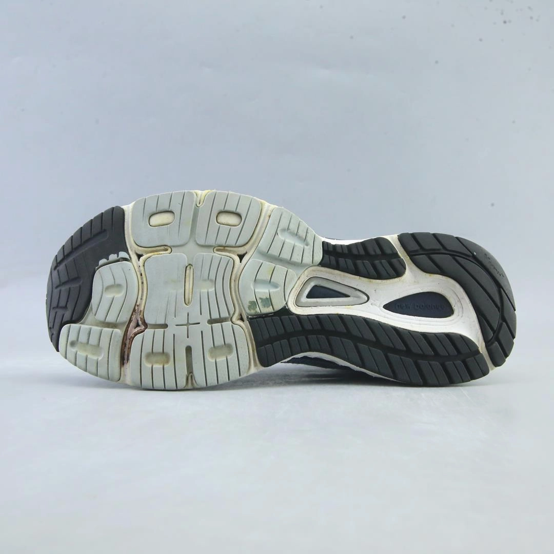 New Balance 880V9 New Balance casual shoe looks