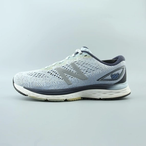 NEW BALANCE 880V9 New Balance supportive sneaker models