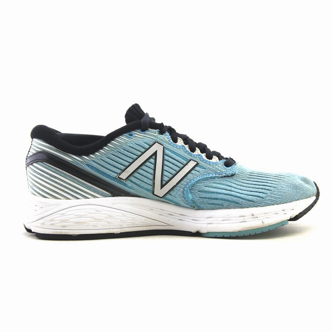 NEW BALANCE 890 V6 retro New Balance shoe shots