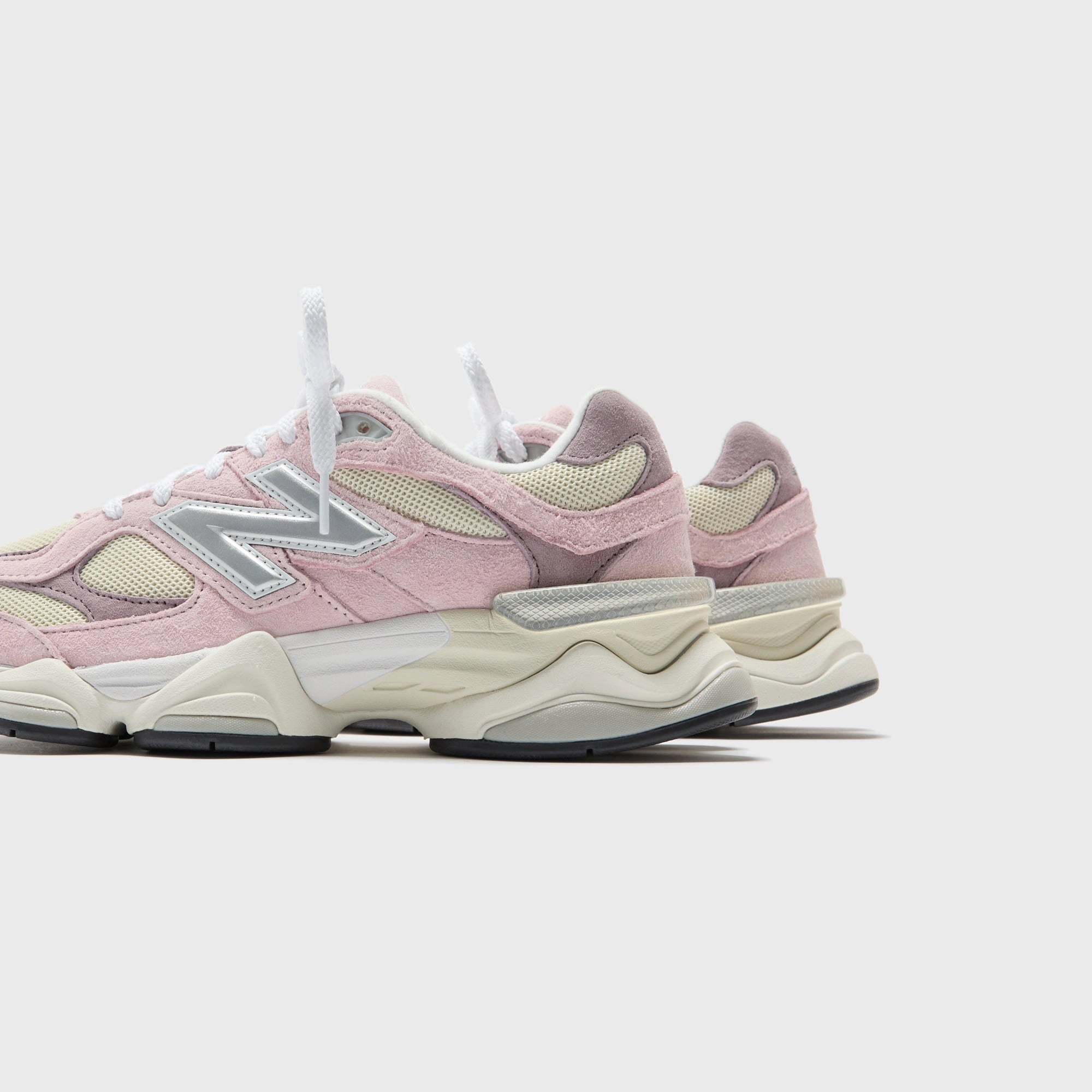 New Balance 9060 - Rose Sugar / /Angora / Ice Wine Nike Air Force 1 edition