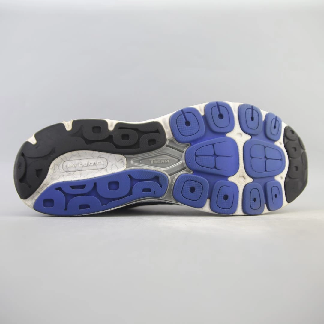 NEW BALANCE 940 V3 retro New Balance shoe shots