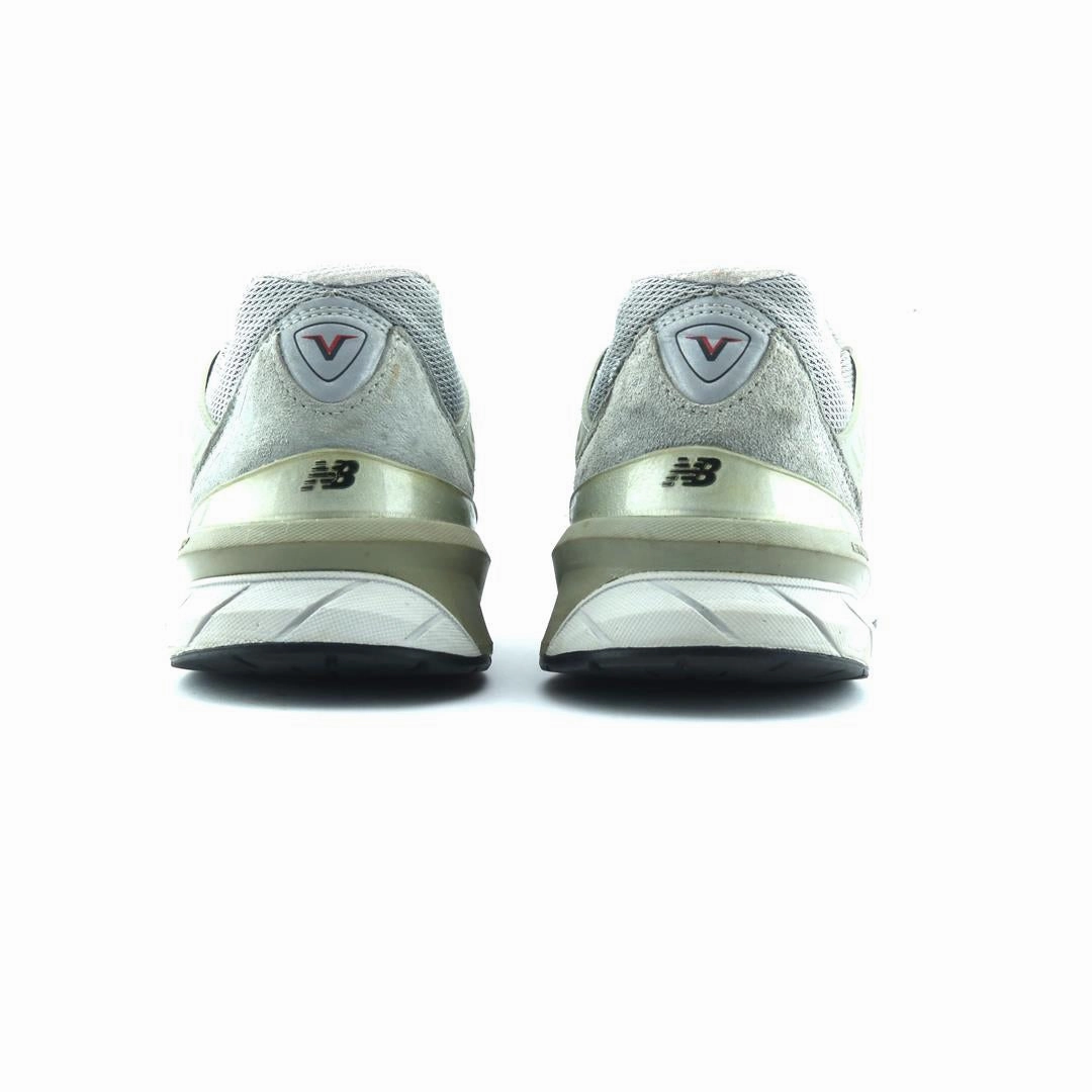 NEW BALANCE 990 V5 New Balance casual shoe looks