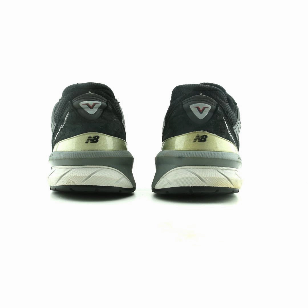 NEW BALANCE 990 V5 retro New Balance shoe shots