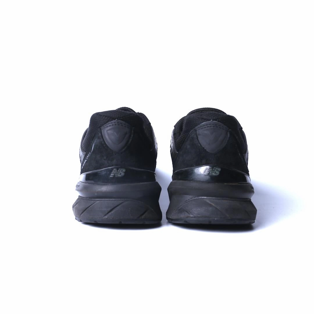 NEW BALANCE 990V5 New Balance trainer visuals