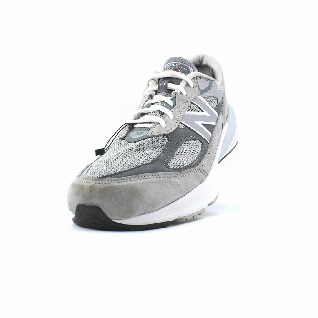 NEW BALANCE 990V6 New Balance trainer visuals