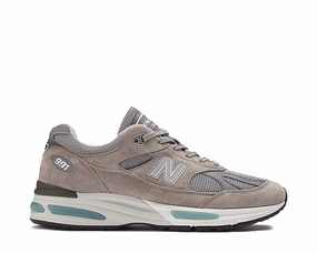 New Balance 991v2 UK New Balance shoes with classic athletic silhouette