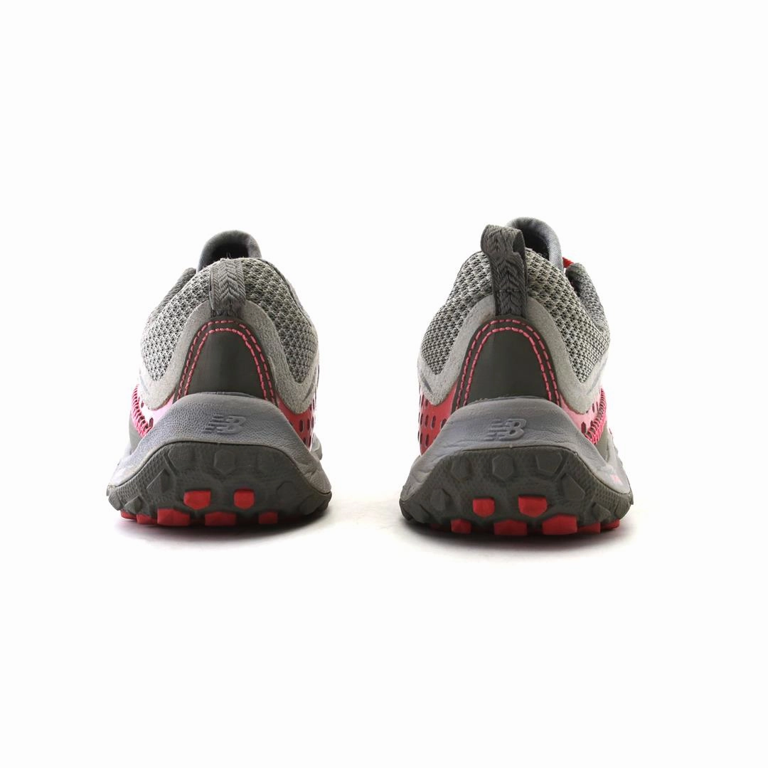 NEW BALANCE 99 V1 retro New Balance shoe shots