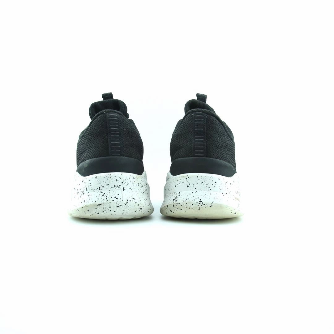NEW BALANCE CUSH DISTRICT V1 New Balance trainer visuals