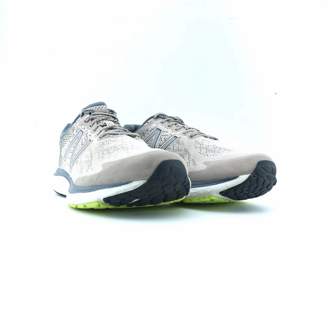 NEW BALANCE FRESH FOAM 680V7 stylish New Balance designs