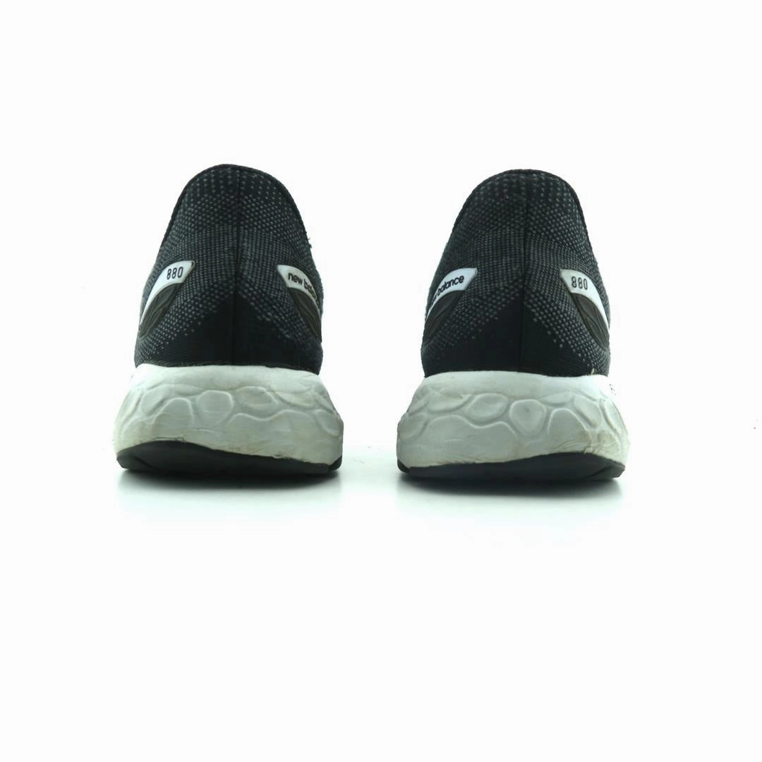 NEW BALANCE  FRESH FOAM 880 V12 New Balance casual shoe looks