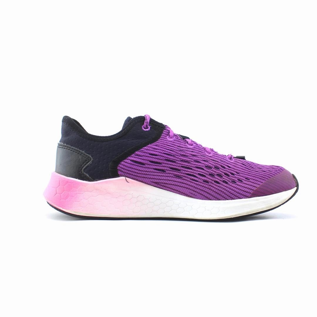NEW BALANCE FRESH FOAM FAST V2 retro New Balance shoe shots