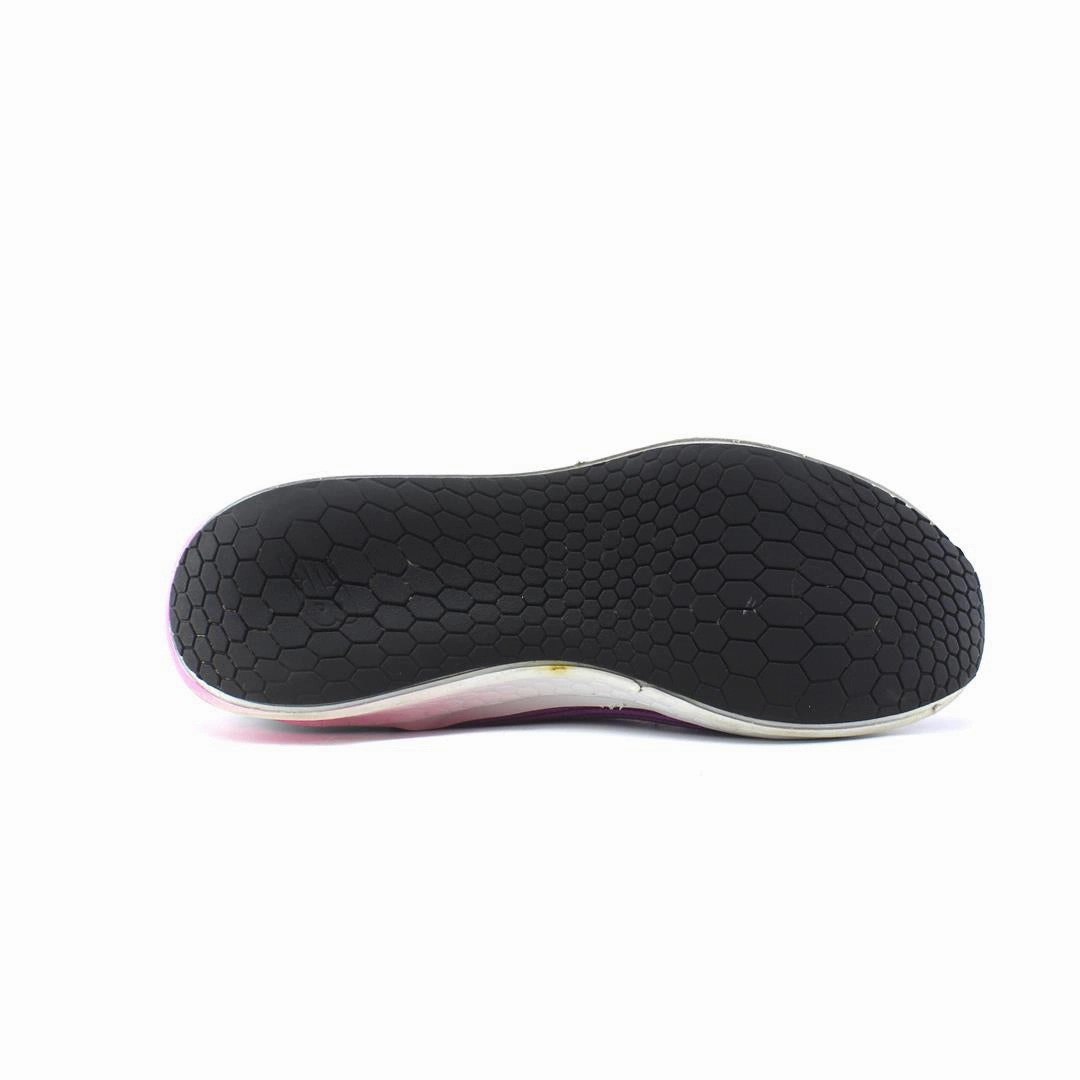 NEW BALANCE FRESH FOAM FAST V2 retro New Balance shoe shots