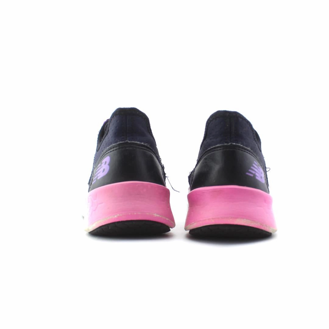 NEW BALANCE FRESH FOAM FAST V2 retro New Balance shoe shots