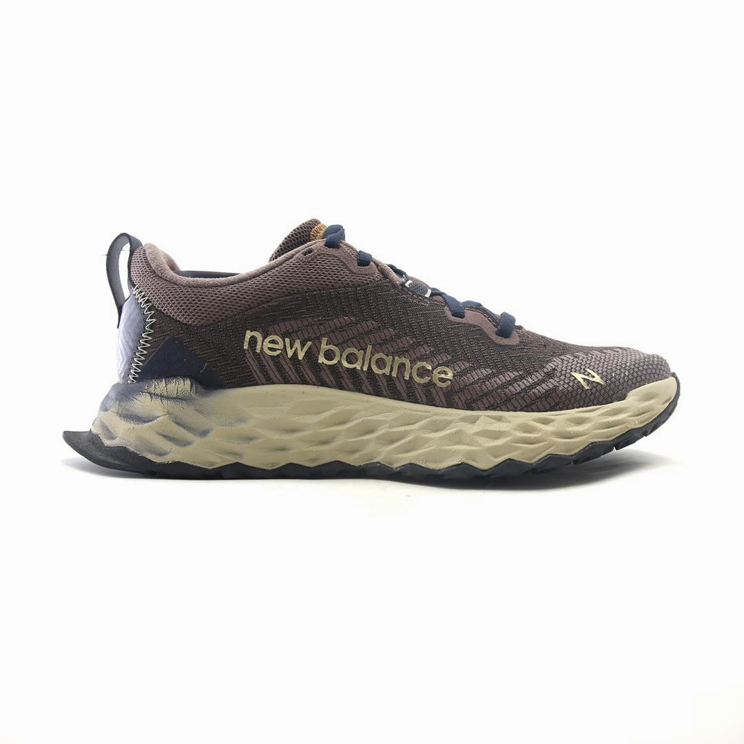 NEW BALANCE FRESH FOAM HIERRO V6 retro New Balance shoe shots