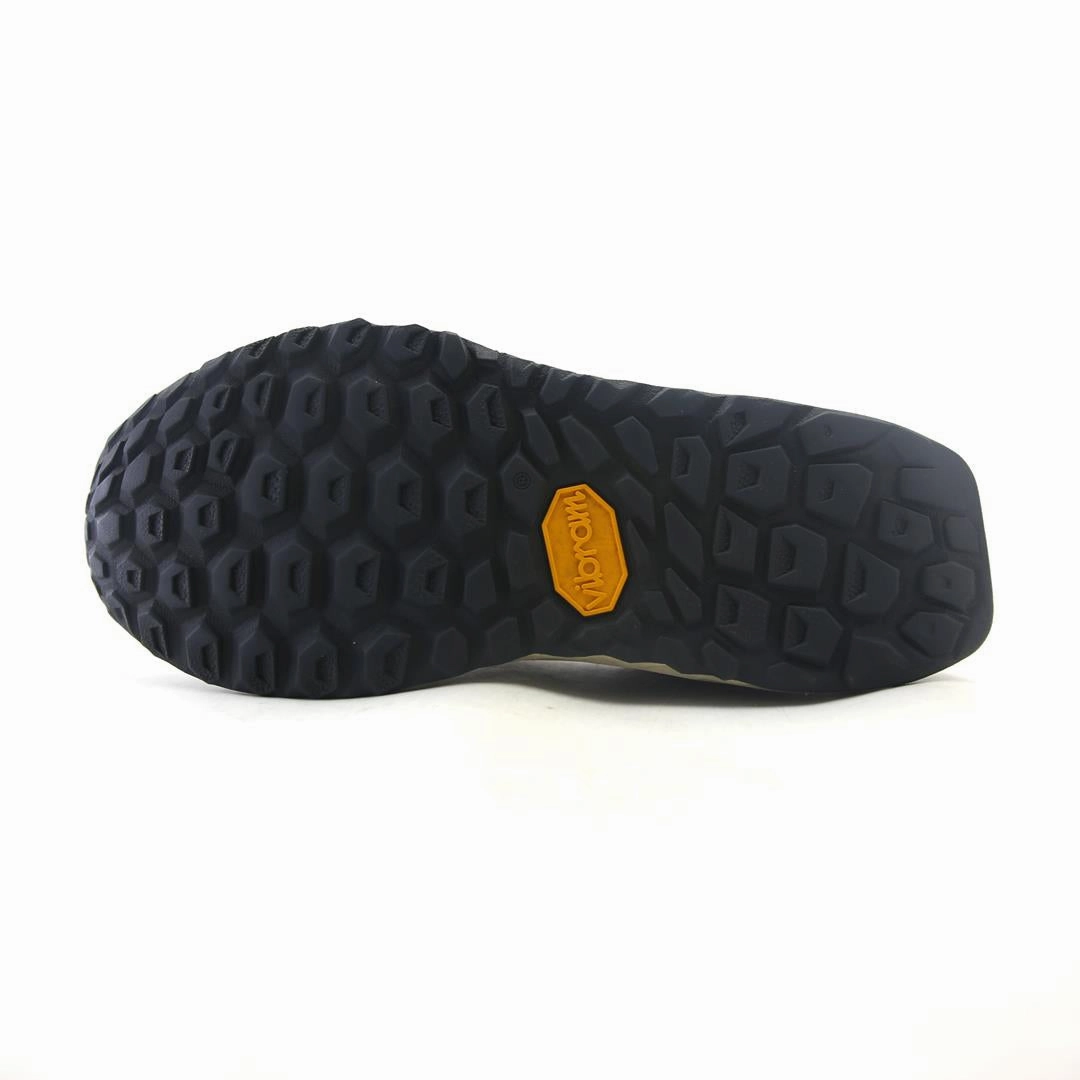 NEW BALANCE FRESH FOAM HIERRO V6 retro New Balance shoe shots