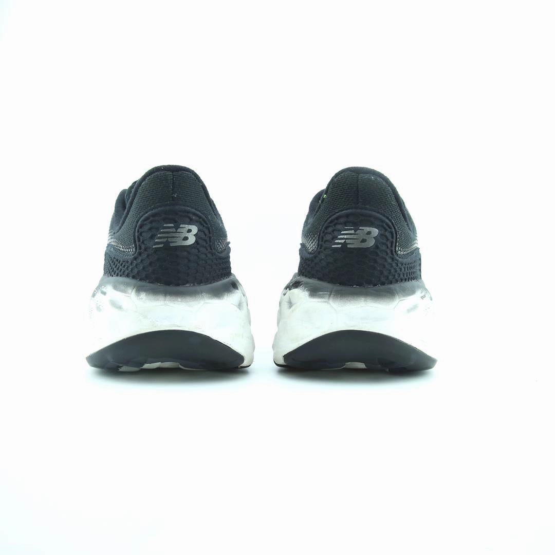 NEW BALANCE FRESH FOAM MORE V3 New Balance trainer visuals