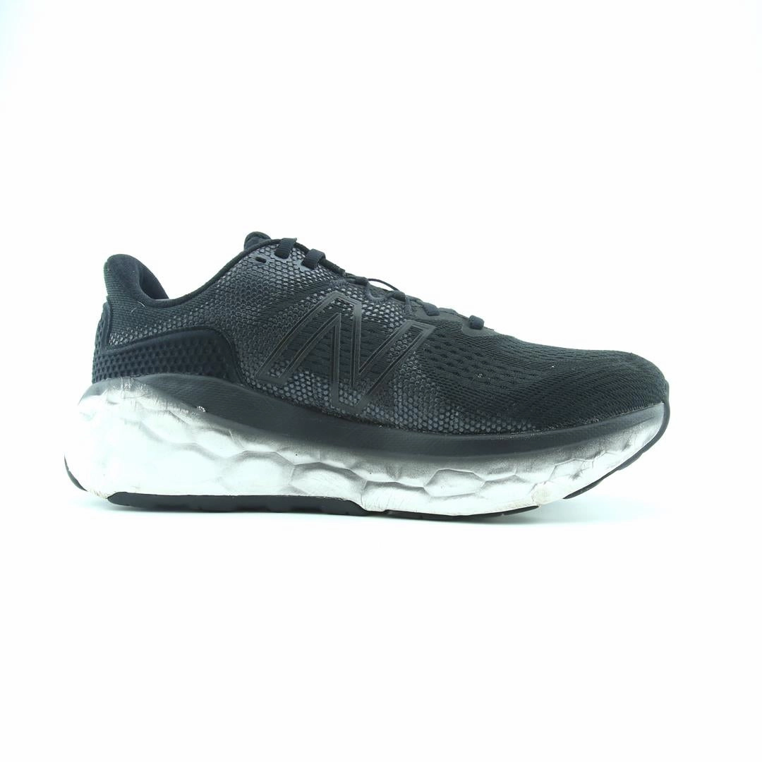 NEW BALANCE FRESH FOAM MORE V3 New Balance trainer visuals