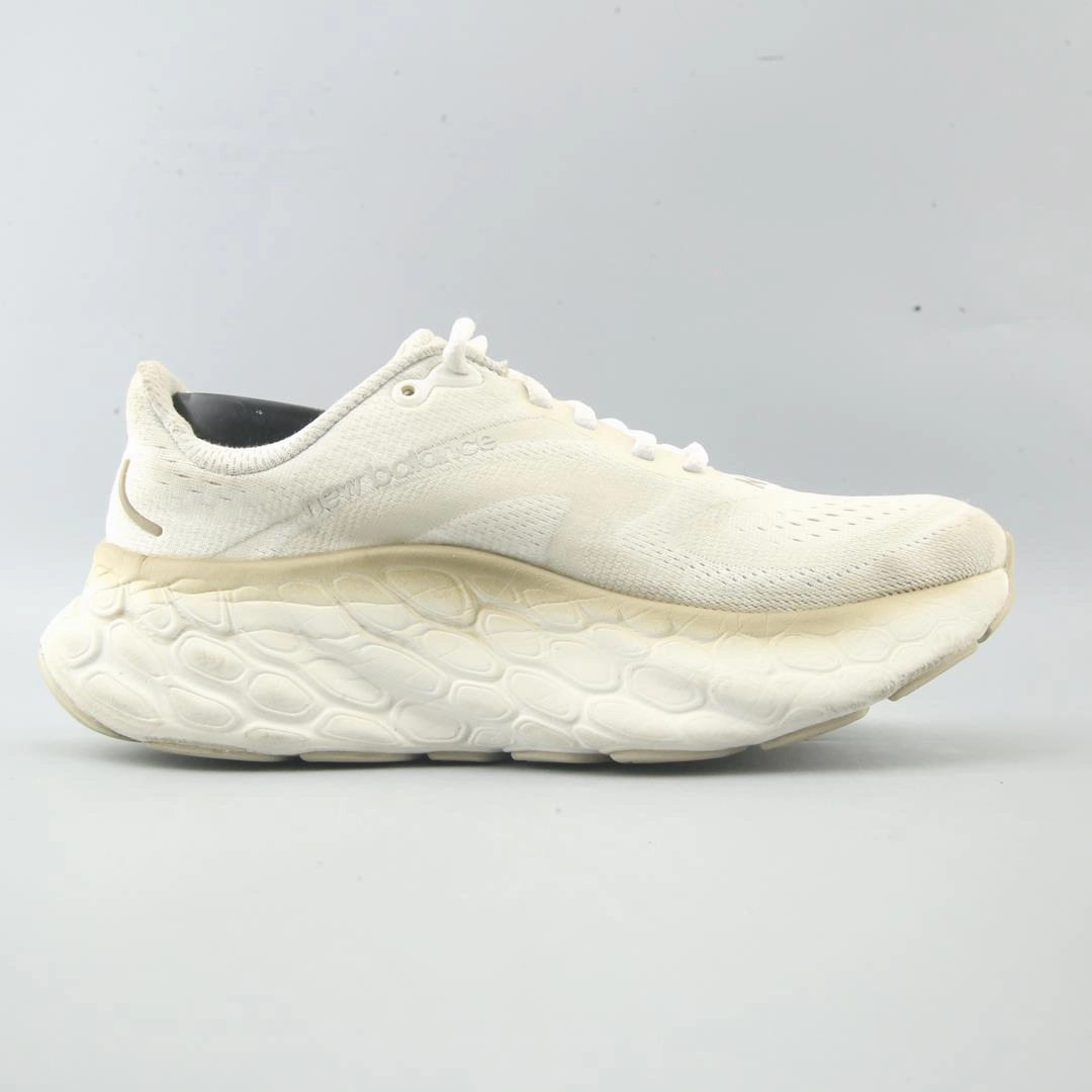 NEW BALANCE FRESH FOAM MORE V4 stylish New Balance designs