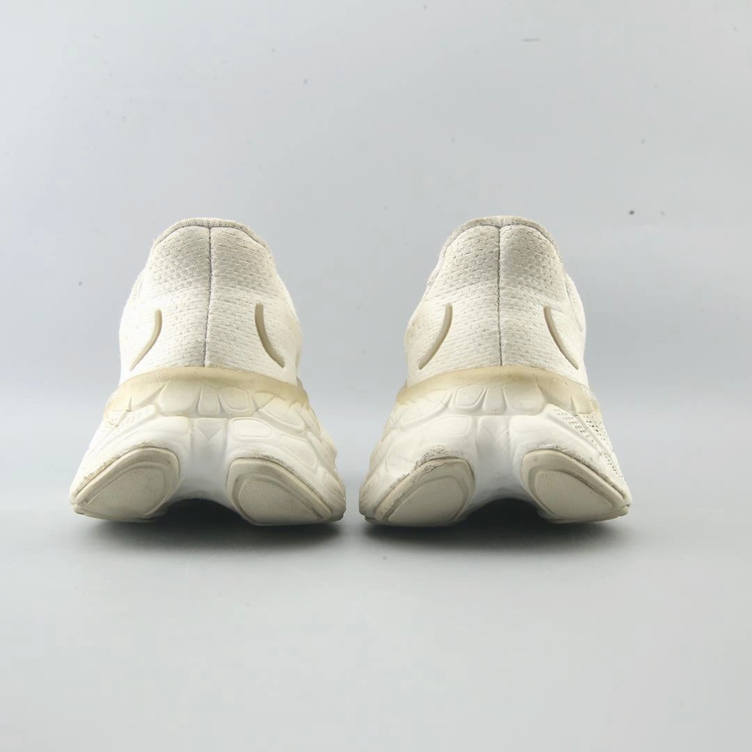 NEW BALANCE FRESH FOAM MORE V4 stylish New Balance designs