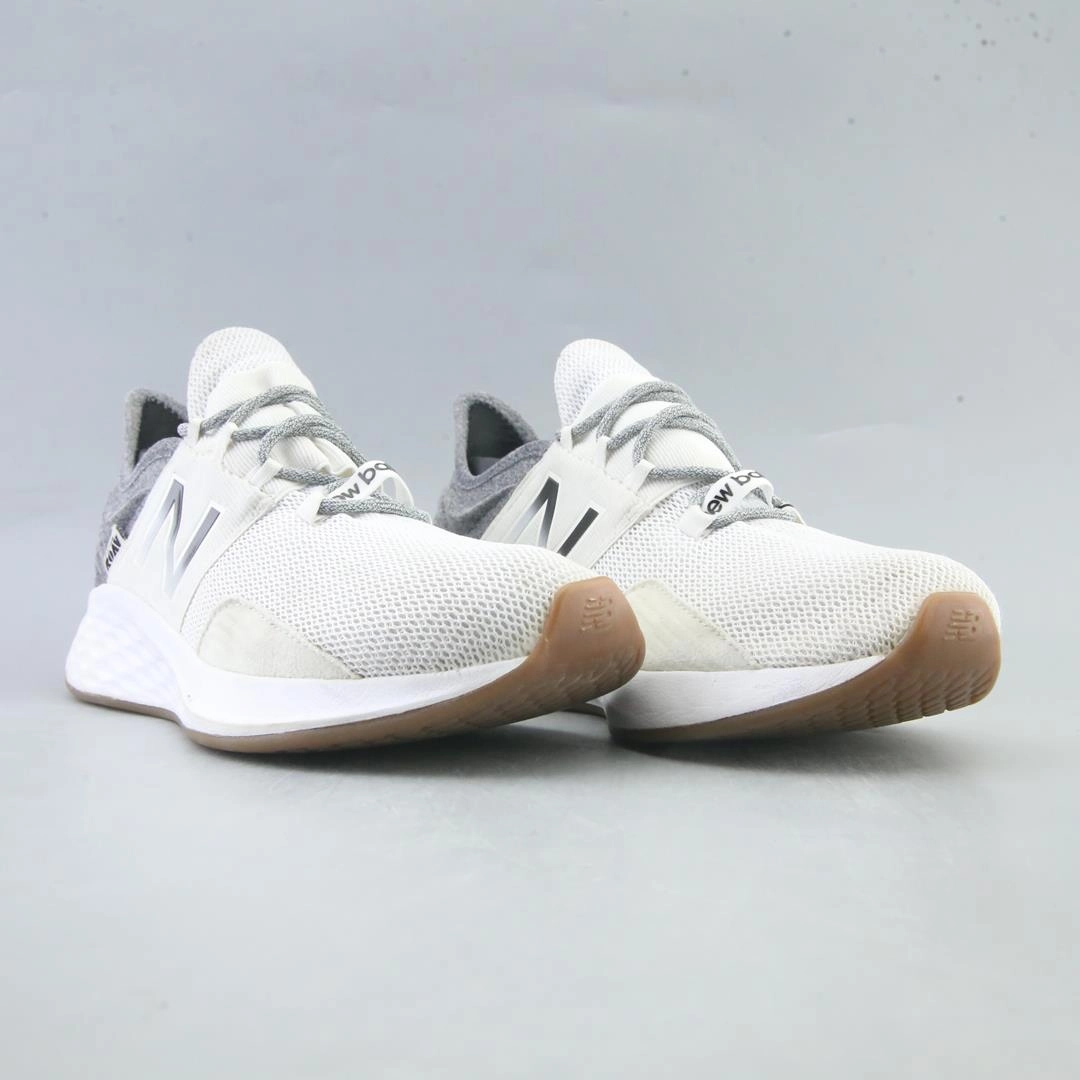 NEW BALANCE FRESH FOAM ROAV New Balance trainer visuals