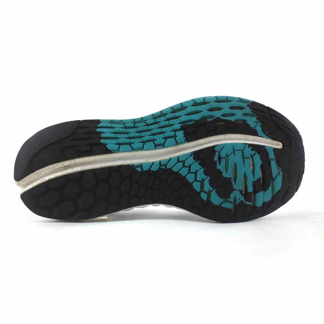 NEW BALANCE FRESH FOAM VONGO V2 retro New Balance shoe shots
