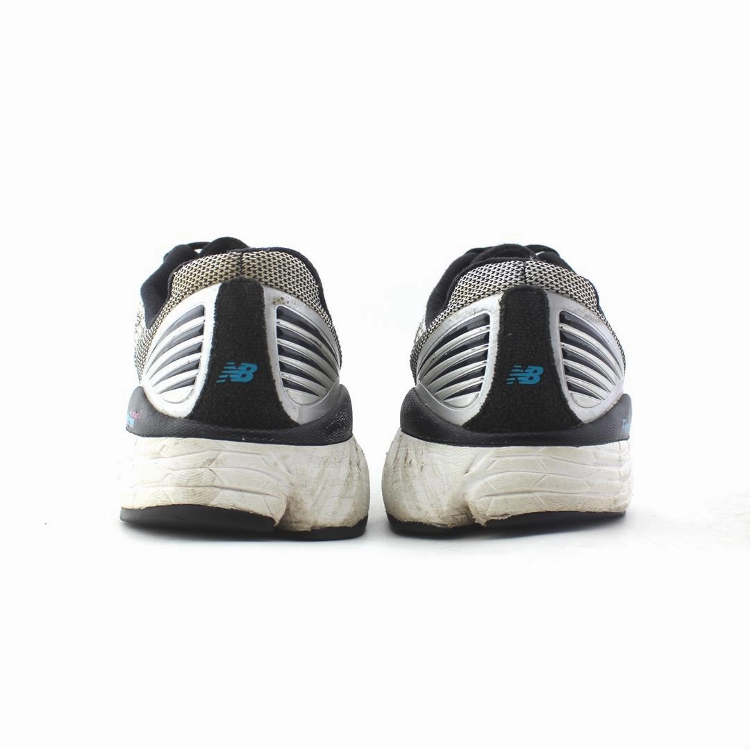 NEW BALANCE FRESH FOAM VONGO V2 retro New Balance shoe shots