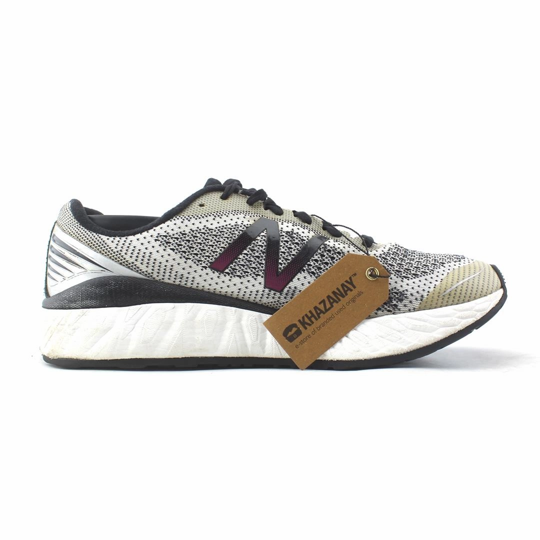 NEW BALANCE FRESH FOAM VONGO V2 retro New Balance shoe shots