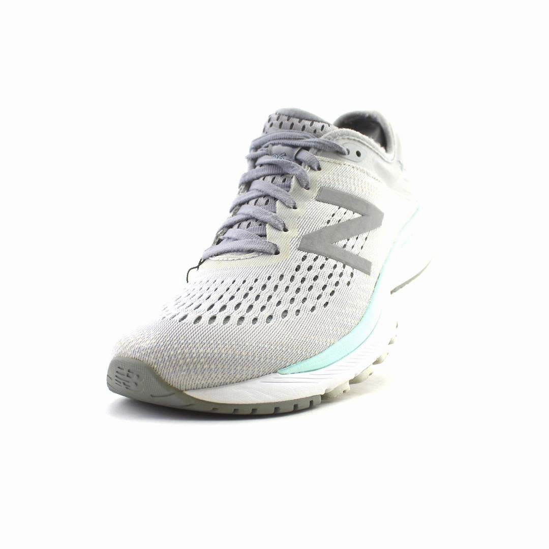 NEW BALANCE FRESH FOAM X 860 V10 retro New Balance shoe shots