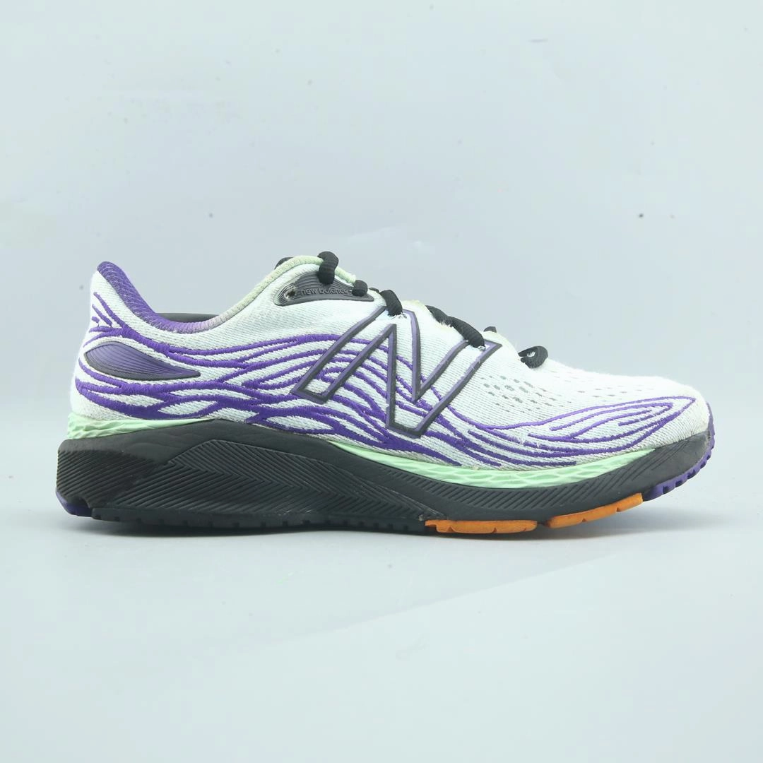 NEW BALANCE FRESH FOAM X 860 V12 New Balance trainer visuals