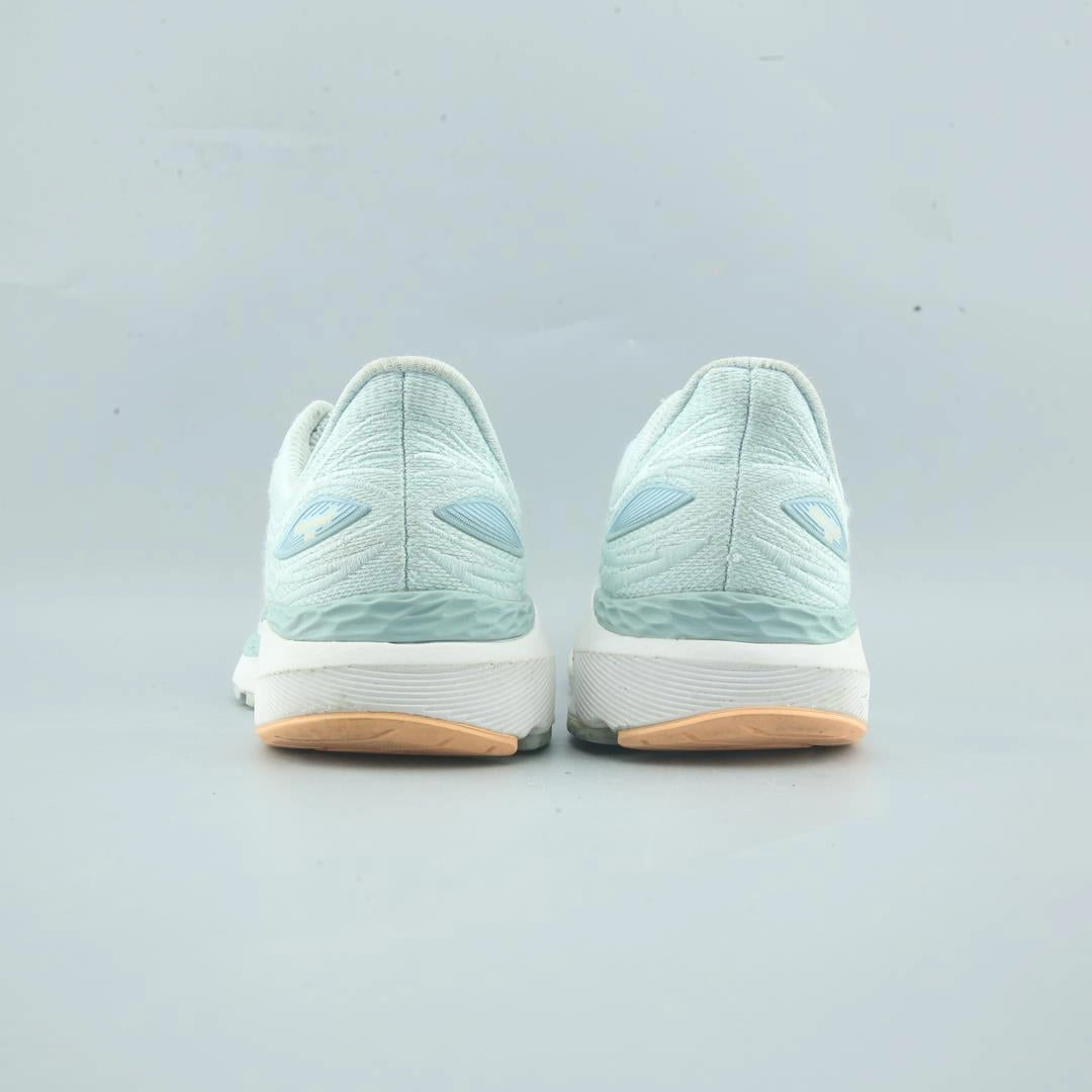 NEW BALANCE FRESH FOAM X 860V12 New Balance trainer visuals