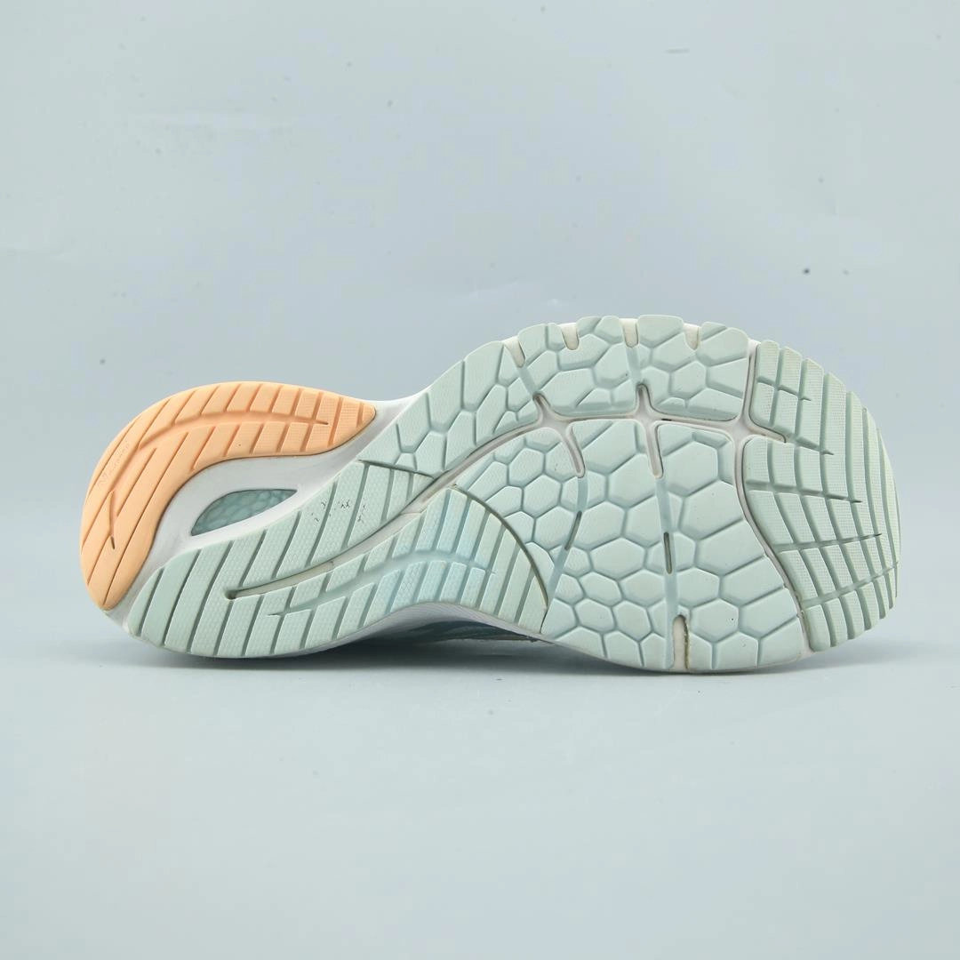 NEW BALANCE FRESH FOAM X 860V12 New Balance trainer visuals