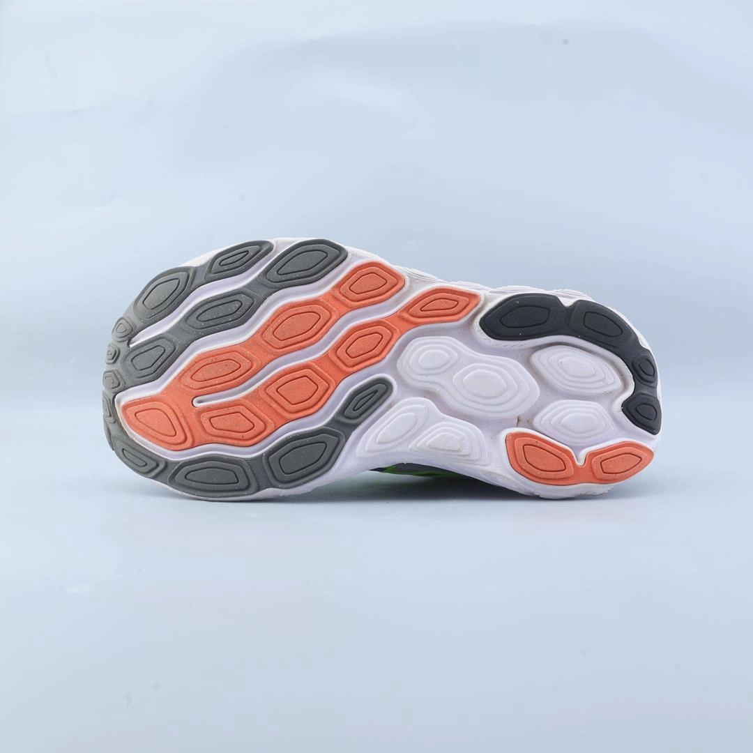 NEW BALANCE FRESH FOAM X 880 V14 New Balance trainer visuals