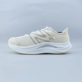NEW BALANCE FUELCELL PROPEL V4 New Balance supportive sneaker models