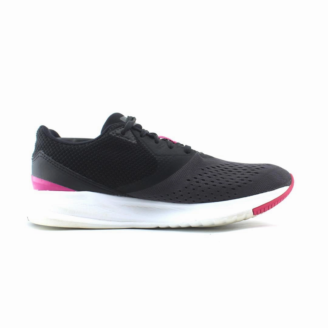 NEW BALANCE FUELCELL VIZO PRO RUN V1 retro New Balance shoe shots