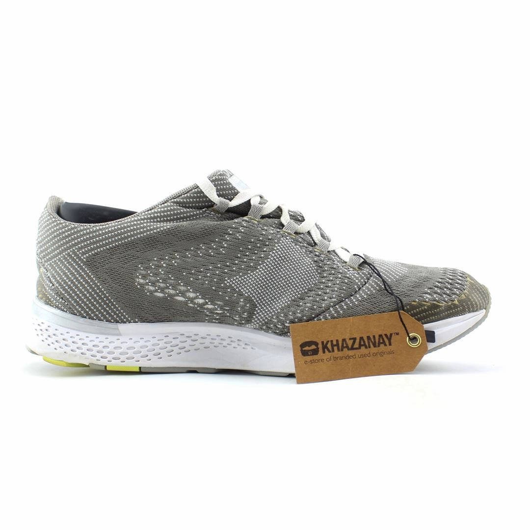 NEW BALANCE FUELCORE AGILITY V2 retro New Balance shoe shots