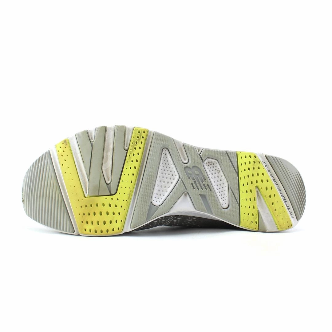 NEW BALANCE FUELCORE AGILITY V2 retro New Balance shoe shots