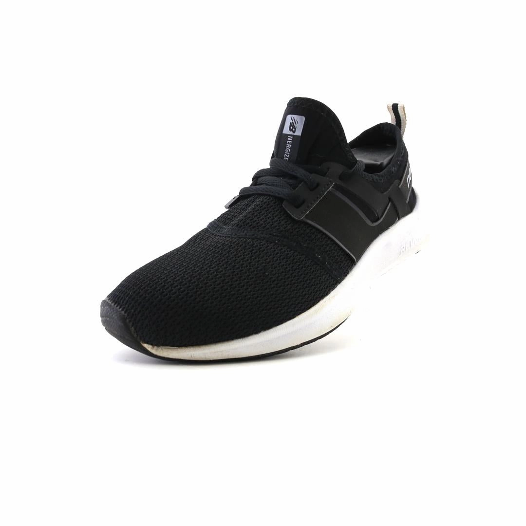 NEW BALANCE  FUELCORE NERGIZE  V1 retro New Balance shoe shots