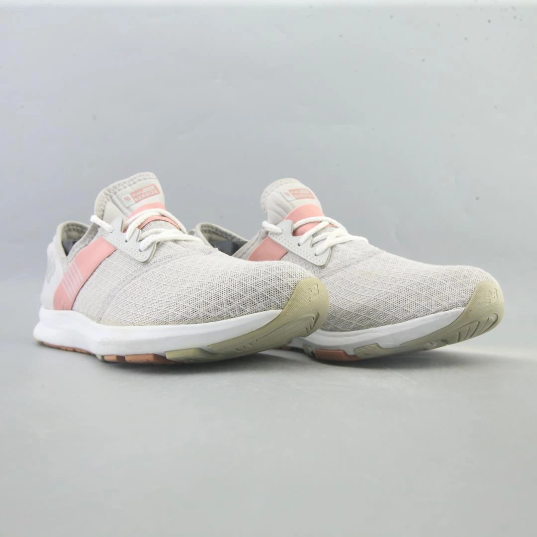 NEW BALANCE FUELCORE NERGIZE V1 retro New Balance shoe shots