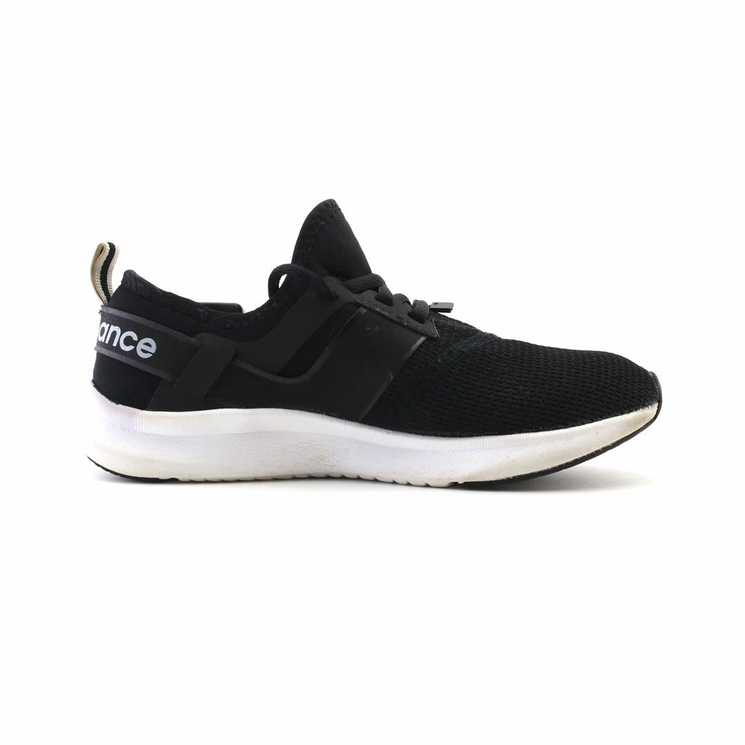 NEW BALANCE  FUELCORE NERGIZE  V1 retro New Balance shoe shots