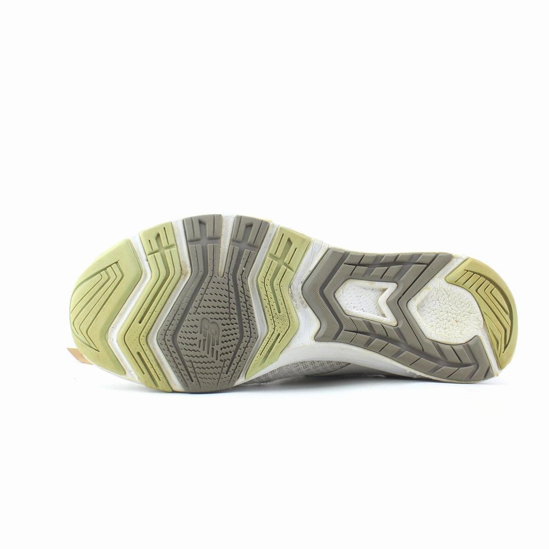 NEW BALANCE FUELCORE NERGIZE V1 retro New Balance shoe shots