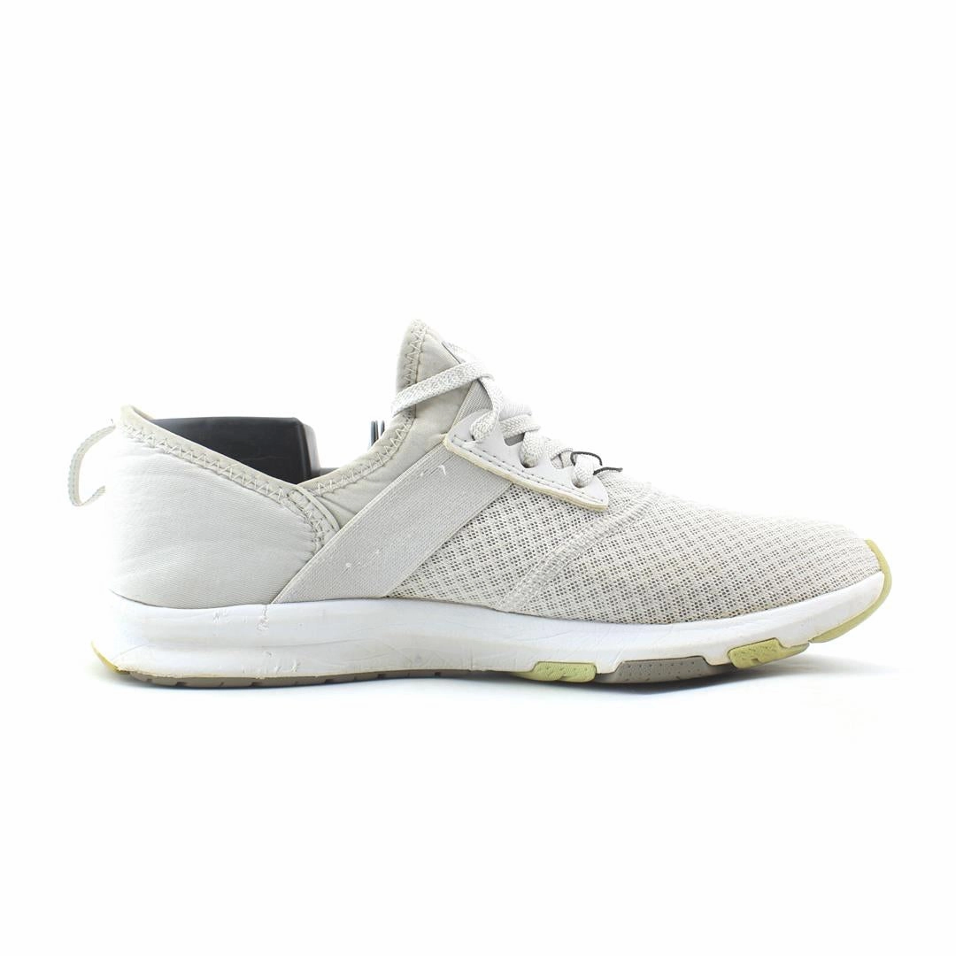 NEW BALANCE FUELCORE NERGIZE V1 retro New Balance shoe shots