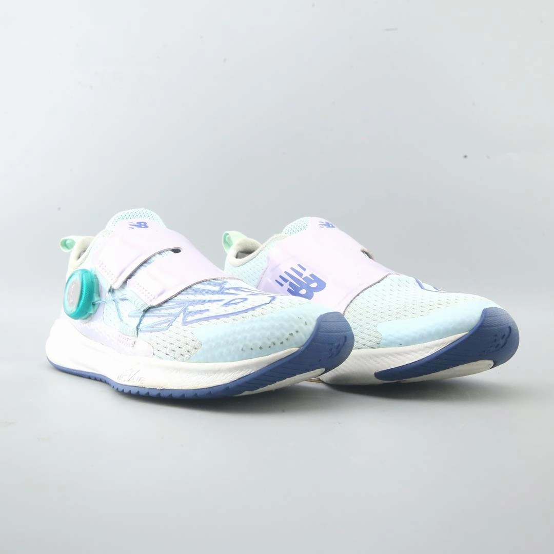 NEW BALANCE FUELCORE REVEAL V3 New Balance trainer visuals