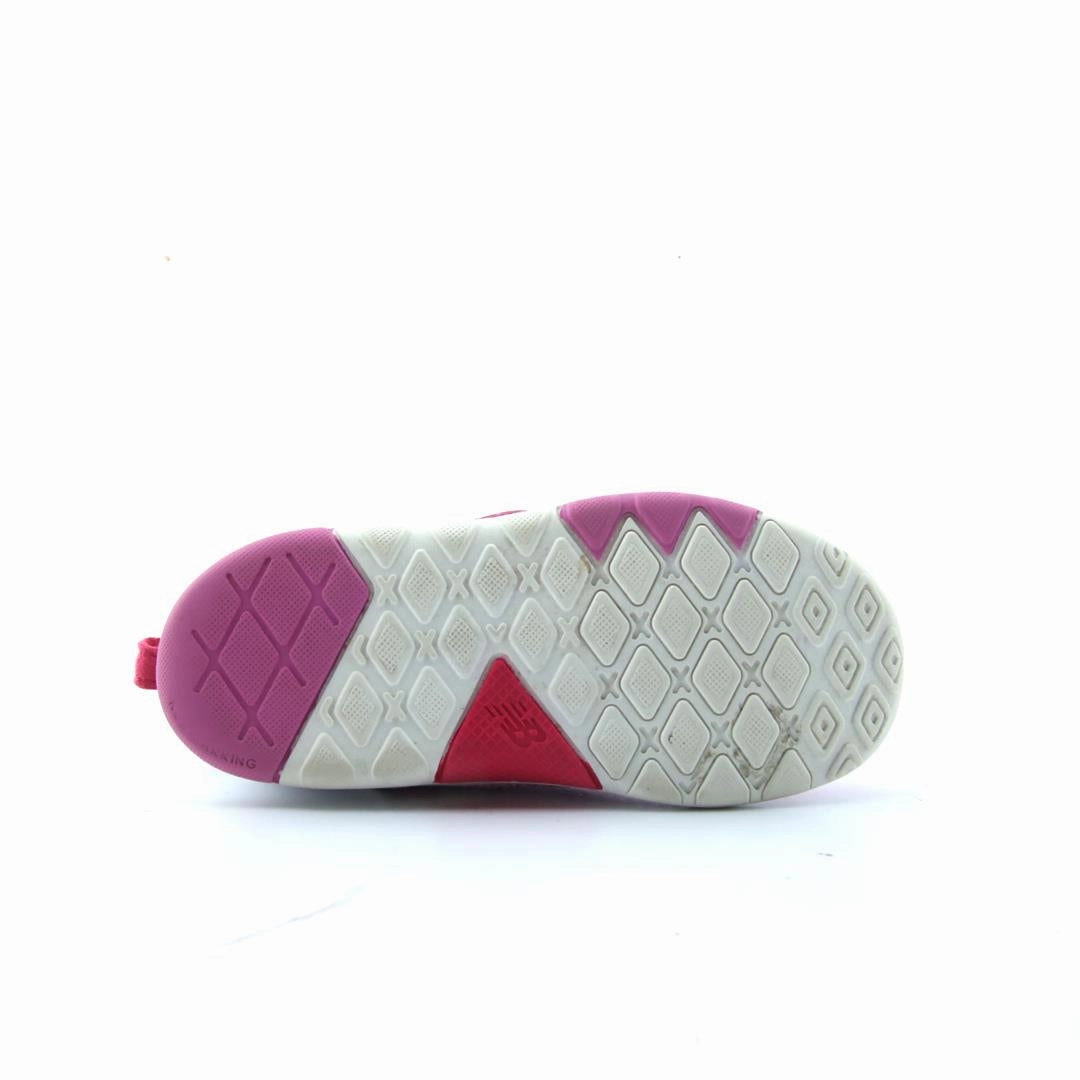 NEW BALANCE LO223 New Balance casual shoe looks