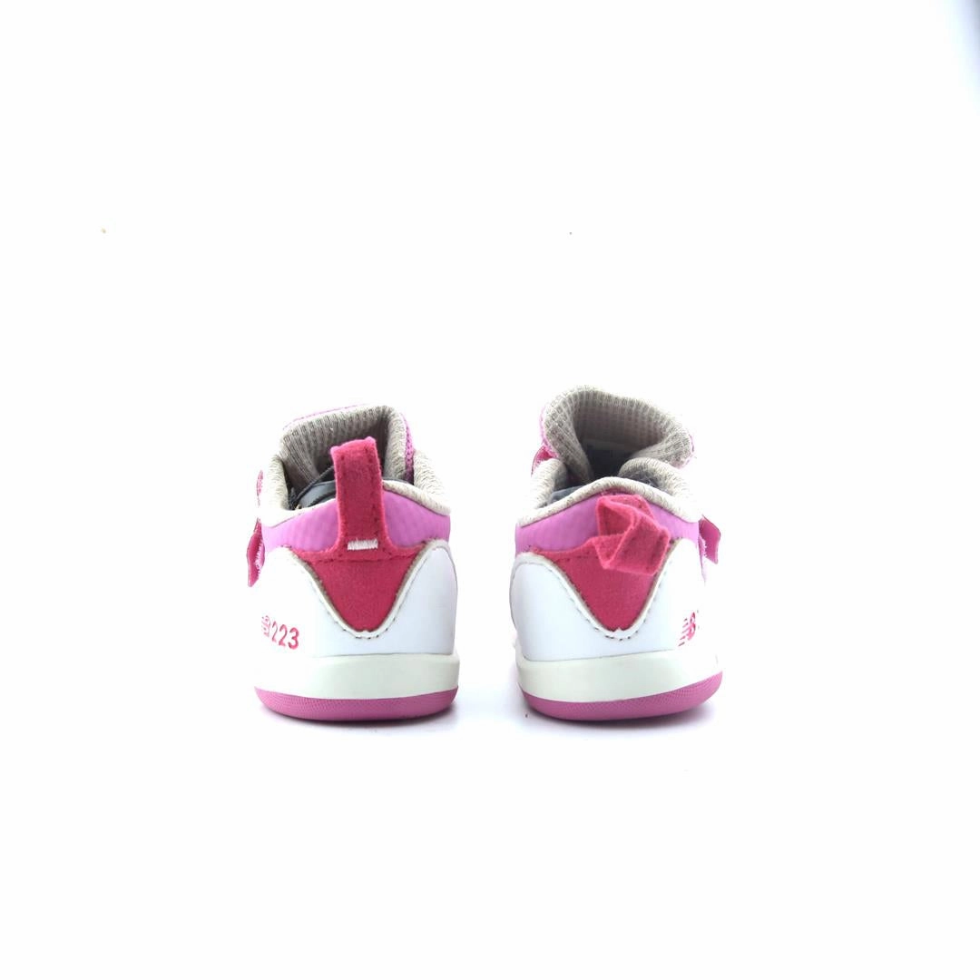 NEW BALANCE LO223 New Balance casual shoe looks